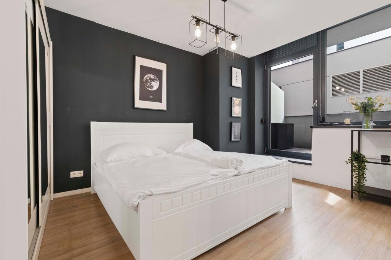 Appartamento Lam Moon - Ac - Terrace Bratislava Esterno foto